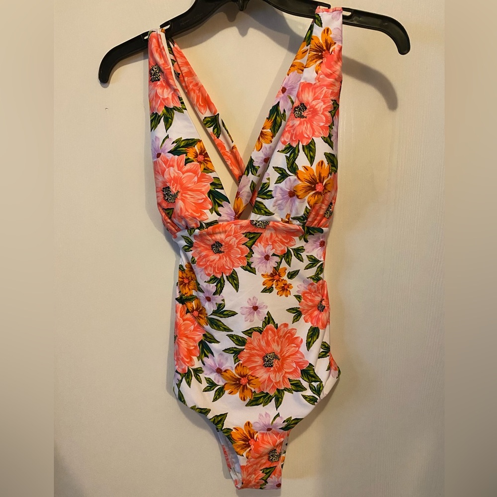 NWT Sunn Lab Swim one piece swim suit. Size Small